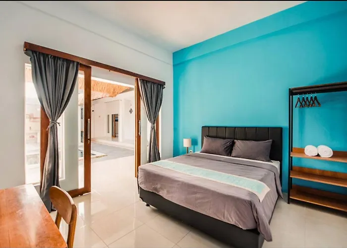 Greek House: W/desk + Shared Pool&kitchen /4 3* Canggu